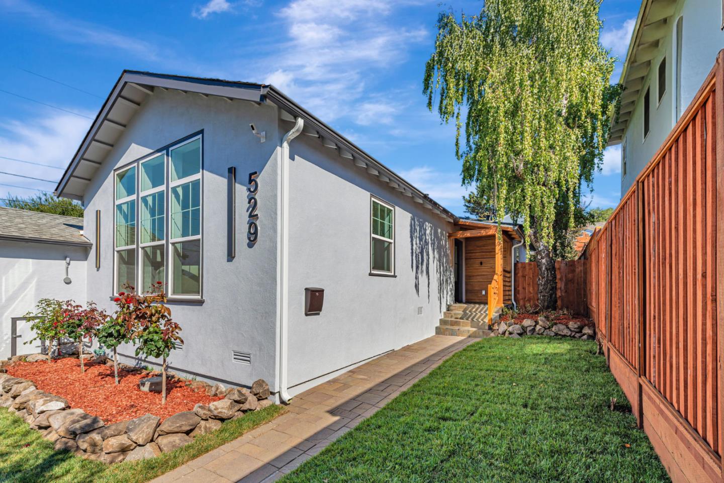 Detail Gallery Image 5 of 43 For 529 Hobart Ave, San Mateo,  CA 94402 - 4 Beds | 3 Baths