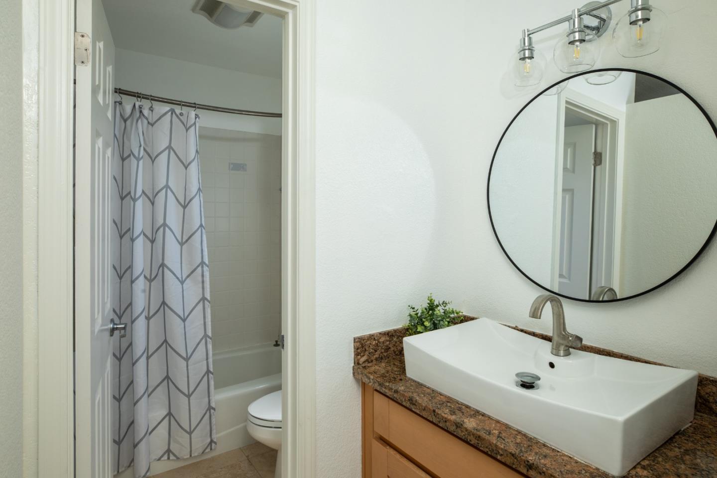 Detail Gallery Image 12 of 16 For 223 Shorebird Cir, Redwood Shores,  CA 94065 - 2 Beds | 2 Baths
