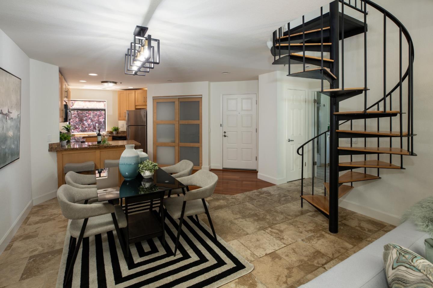 Detail Gallery Image 6 of 16 For 223 Shorebird Cir, Redwood Shores,  CA 94065 - 2 Beds | 2 Baths
