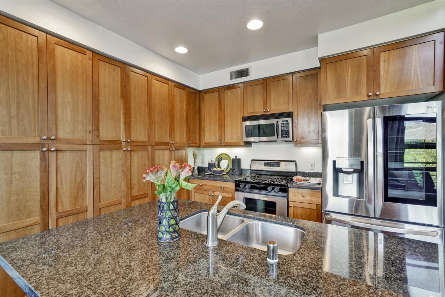 Detail Gallery Image 14 of 35 For 350 E Mission St #211,  San Jose,  CA 95112 - 1 Beds | 1/1 Baths