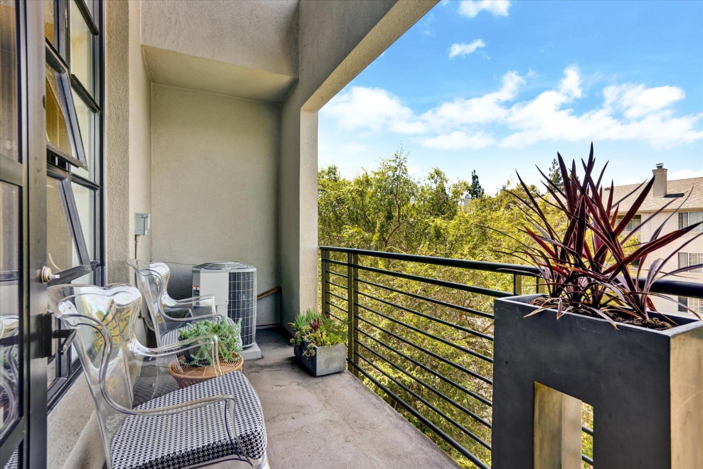 Detail Gallery Image 17 of 35 For 350 E Mission St #211,  San Jose,  CA 95112 - 1 Beds | 1/1 Baths