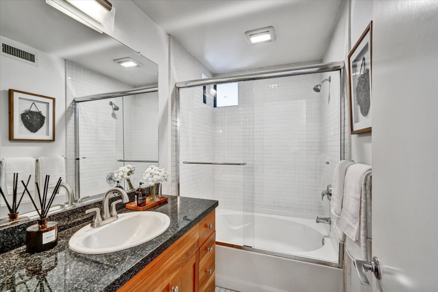 Detail Gallery Image 23 of 35 For 350 E Mission St #211,  San Jose,  CA 95112 - 1 Beds | 1/1 Baths