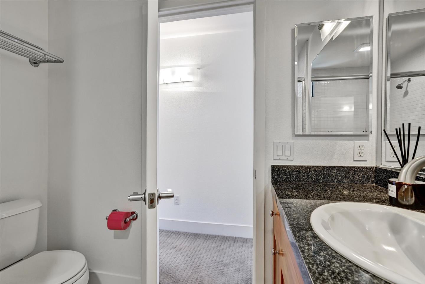 Detail Gallery Image 24 of 35 For 350 E Mission St #211,  San Jose,  CA 95112 - 1 Beds | 1/1 Baths