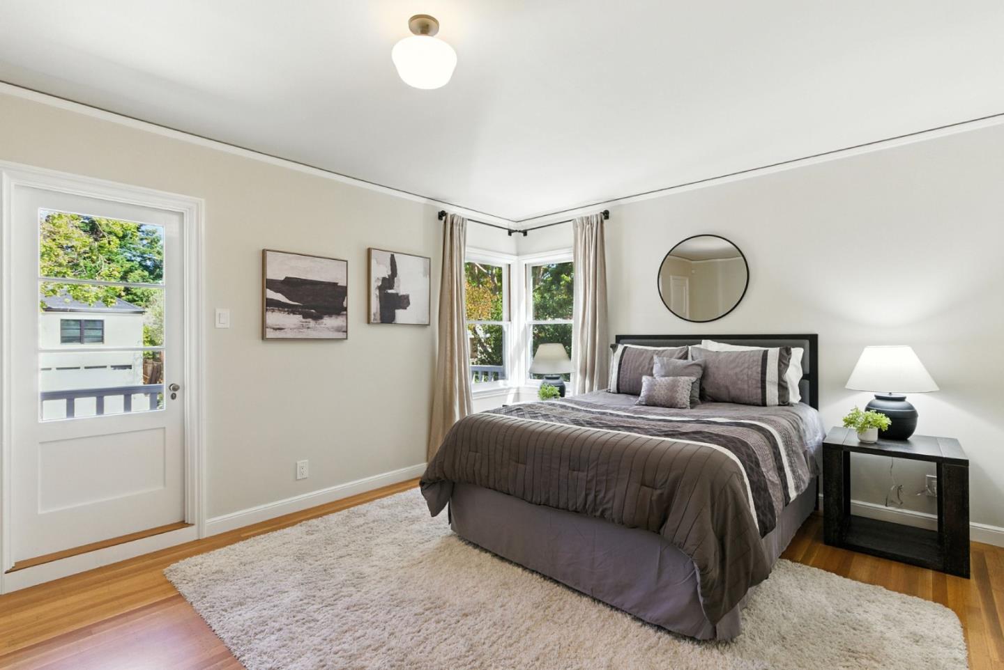 Detail Gallery Image 11 of 33 For 513 Castilian Way, San Mateo,  CA 94402 - 3 Beds | 2 Baths