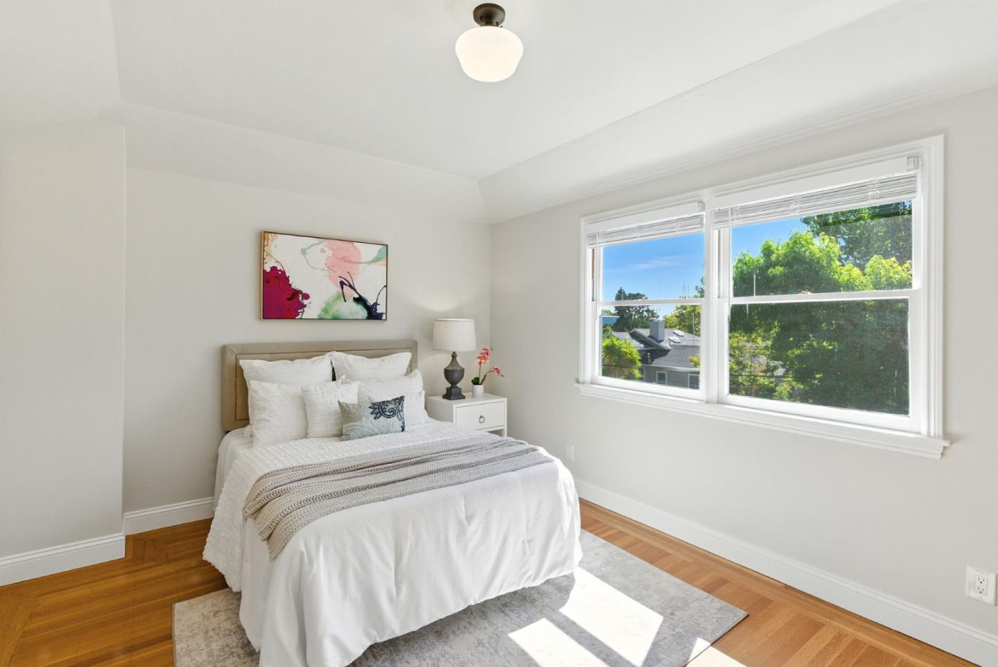 Detail Gallery Image 15 of 33 For 513 Castilian Way, San Mateo,  CA 94402 - 3 Beds | 2 Baths