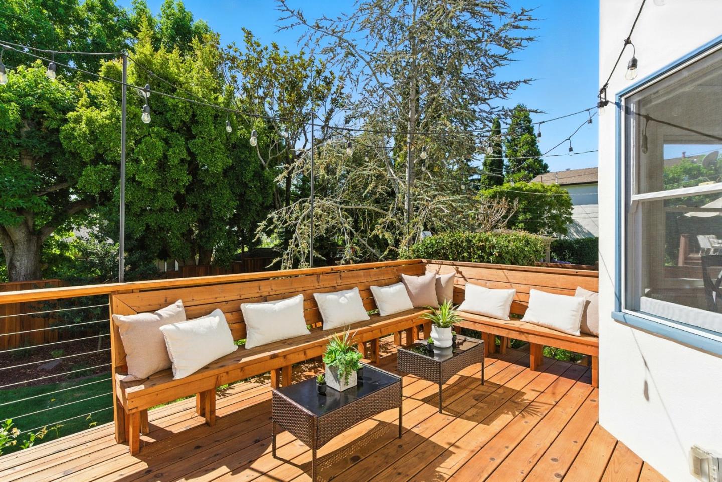 Detail Gallery Image 19 of 33 For 513 Castilian Way, San Mateo,  CA 94402 - 3 Beds | 2 Baths