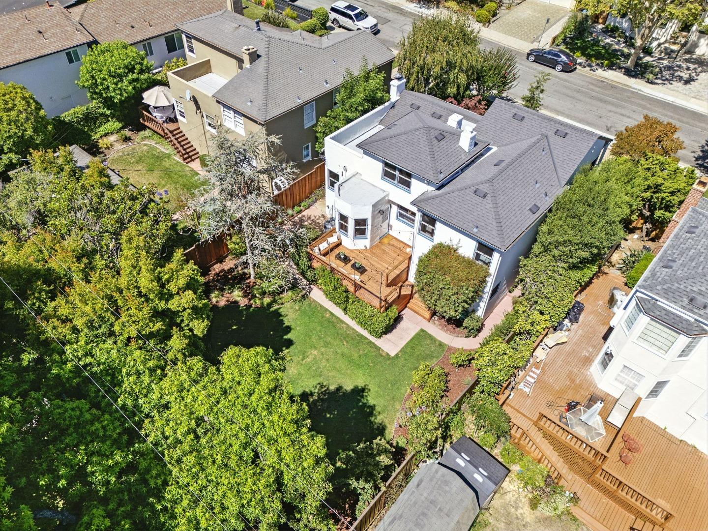 Detail Gallery Image 27 of 33 For 513 Castilian Way, San Mateo,  CA 94402 - 3 Beds | 2 Baths