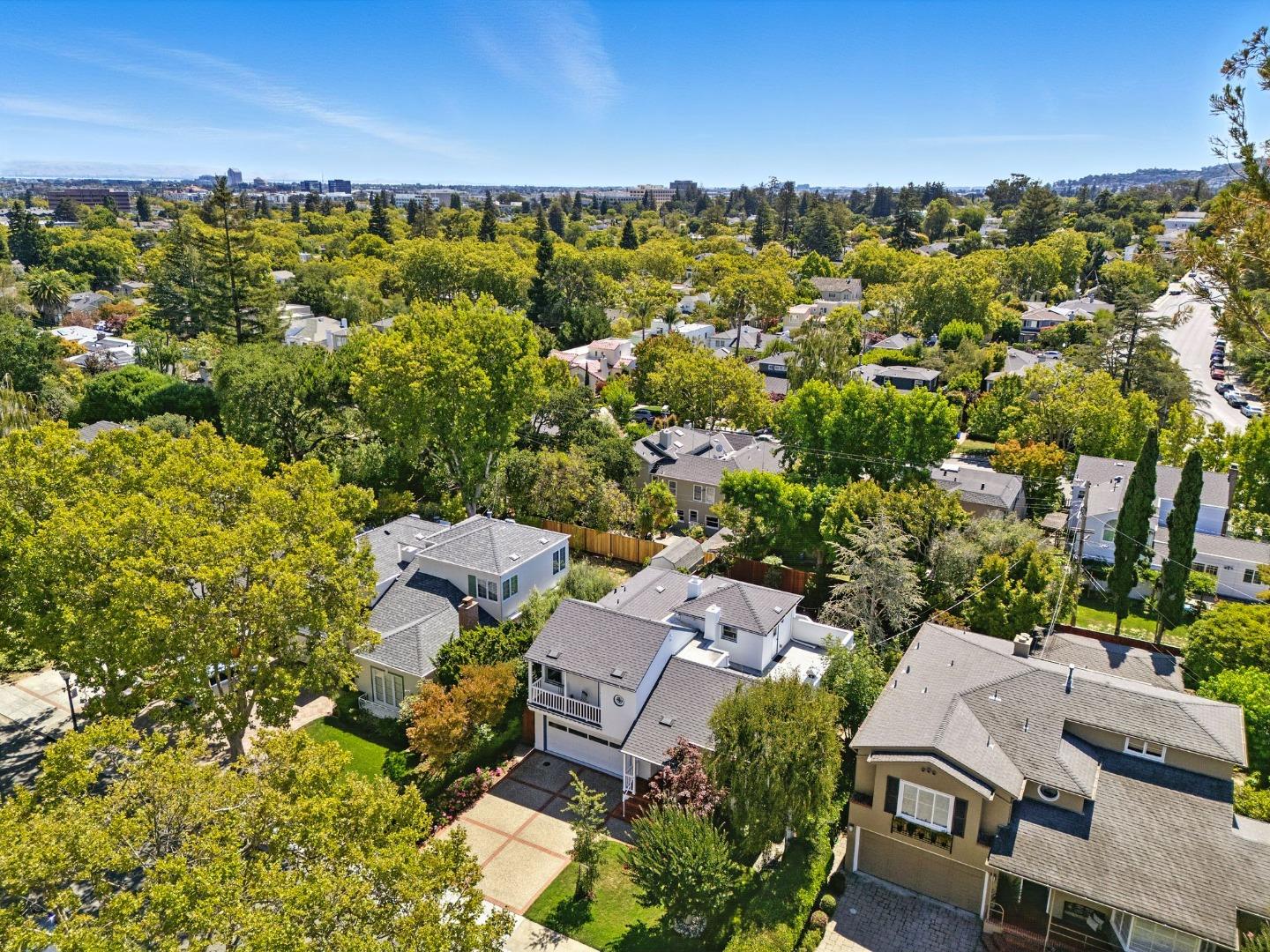 Detail Gallery Image 28 of 33 For 513 Castilian Way, San Mateo,  CA 94402 - 3 Beds | 2 Baths