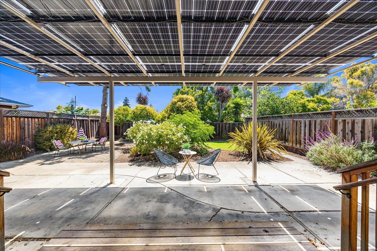 Detail Gallery Image 11 of 18 For 820 Eighth Ave, Redwood City,  CA 94063 - 2 Beds | 1 Baths