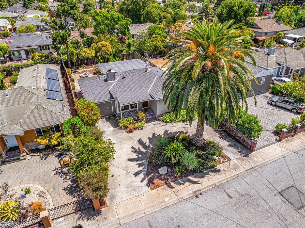Detail Gallery Image 15 of 18 For 820 Eighth Ave, Redwood City,  CA 94063 - 2 Beds | 1 Baths