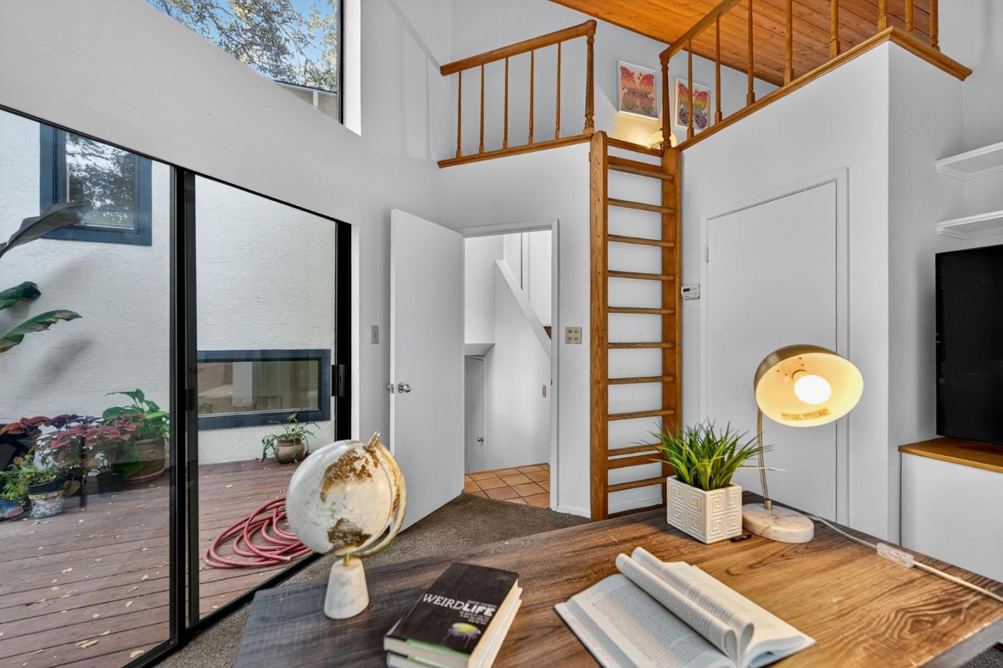 Detail Gallery Image 31 of 61 For 15098 Elm Park, Monte Sereno,  CA 95030 - 4 Beds | 2/1 Baths