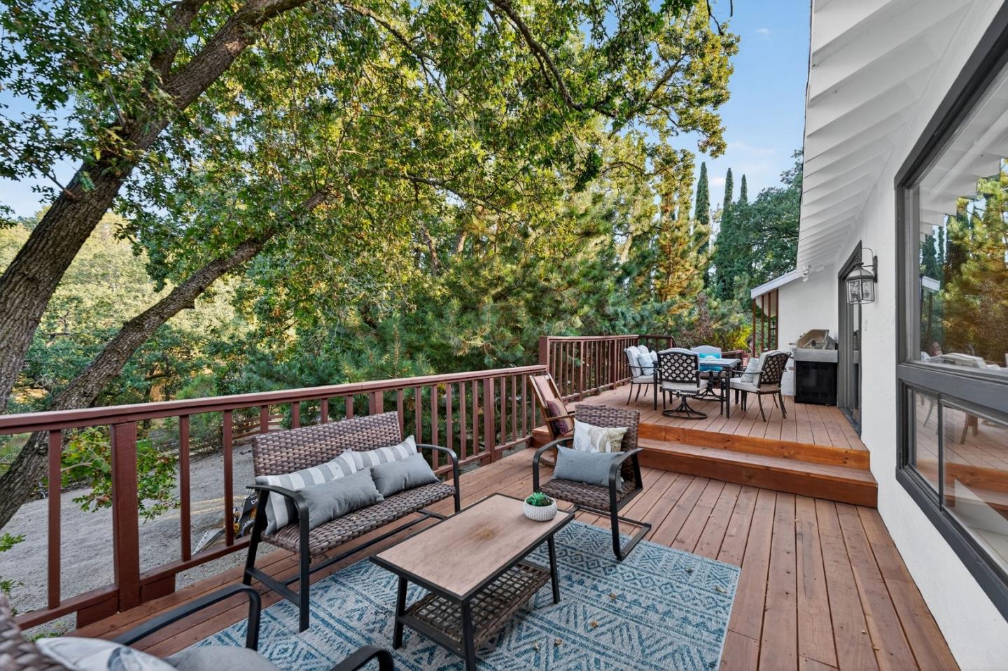 Detail Gallery Image 34 of 61 For 15098 Elm Park, Monte Sereno,  CA 95030 - 4 Beds | 2/1 Baths