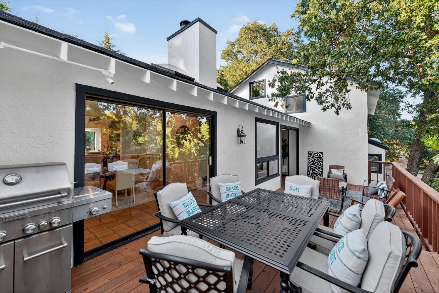 Detail Gallery Image 35 of 61 For 15098 Elm Park, Monte Sereno,  CA 95030 - 4 Beds | 2/1 Baths