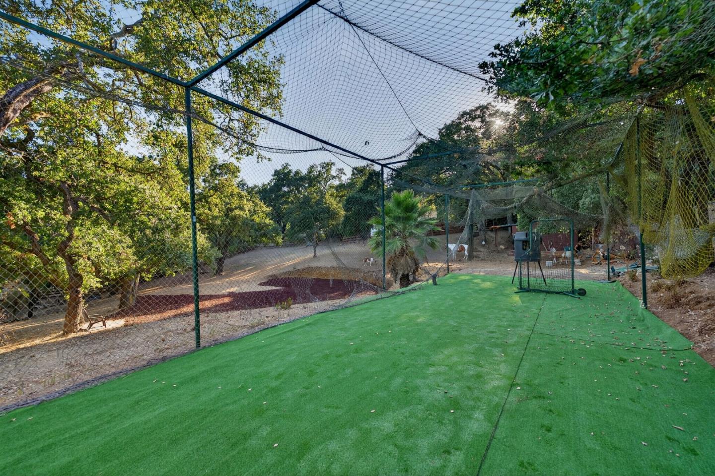 Detail Gallery Image 54 of 61 For 15098 Elm Park, Monte Sereno,  CA 95030 - 4 Beds | 2/1 Baths