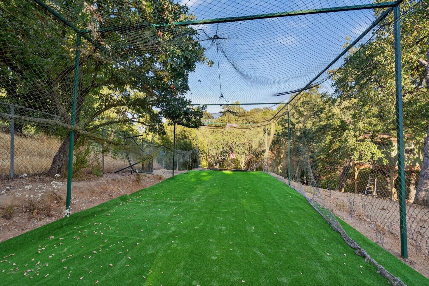 Detail Gallery Image 55 of 61 For 15098 Elm Park, Monte Sereno,  CA 95030 - 4 Beds | 2/1 Baths