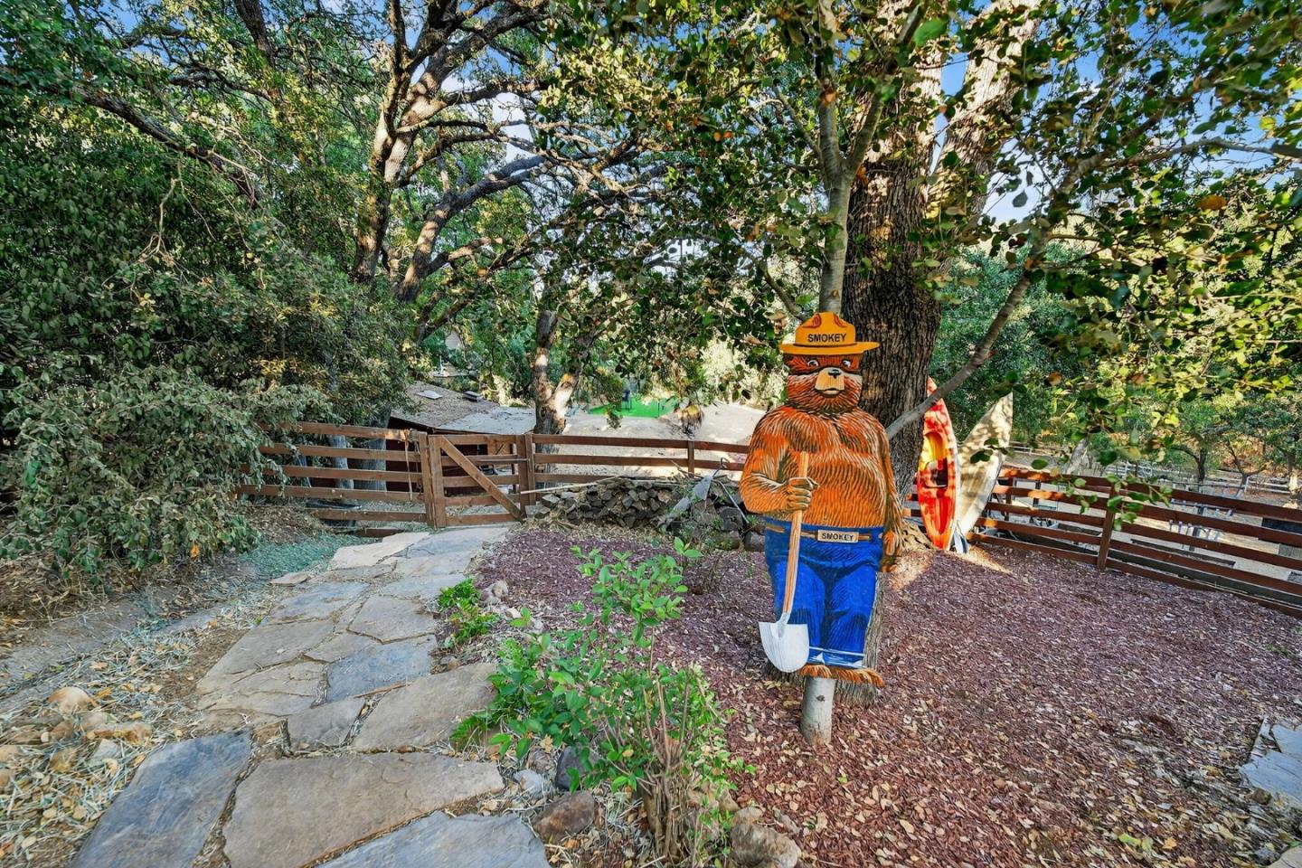 Detail Gallery Image 58 of 61 For 15098 Elm Park, Monte Sereno,  CA 95030 - 4 Beds | 2/1 Baths