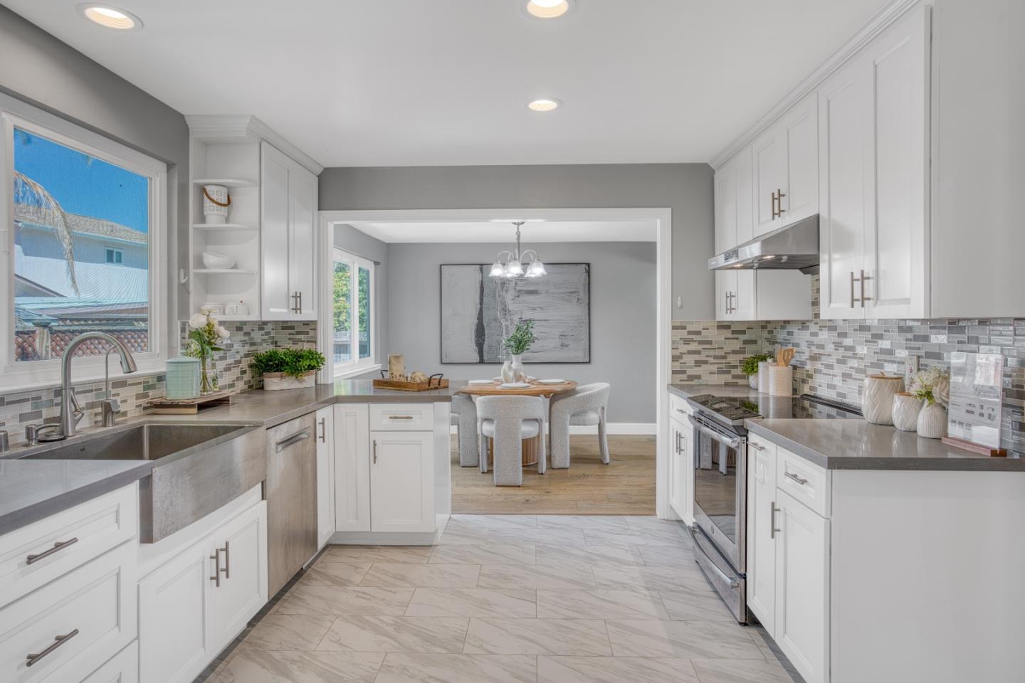 Detail Gallery Image 14 of 52 For 3530 Carlsbad Ct, Pleasanton,  CA 94588 - 3 Beds | 2/1 Baths