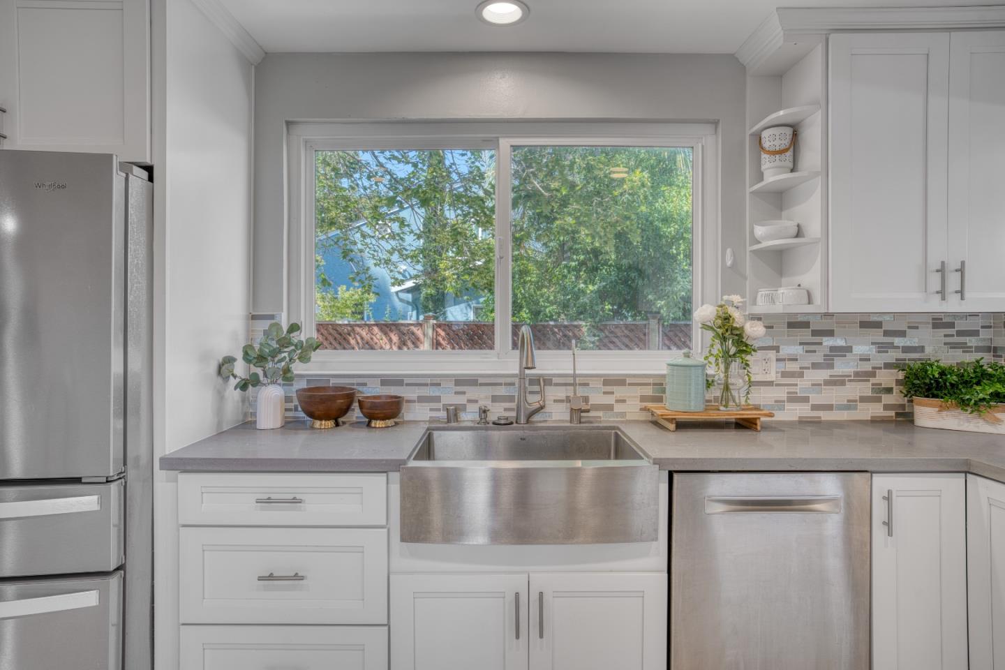 Detail Gallery Image 16 of 52 For 3530 Carlsbad Ct, Pleasanton,  CA 94588 - 3 Beds | 2/1 Baths