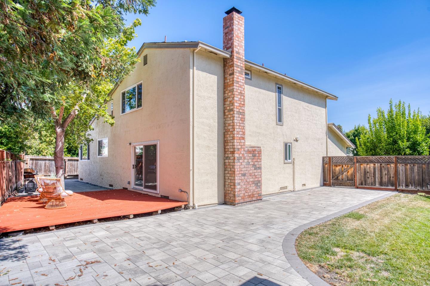 Detail Gallery Image 21 of 52 For 3530 Carlsbad Ct, Pleasanton,  CA 94588 - 3 Beds | 2/1 Baths