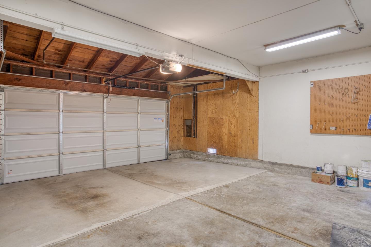 Detail Gallery Image 37 of 52 For 3530 Carlsbad Ct, Pleasanton,  CA 94588 - 3 Beds | 2/1 Baths