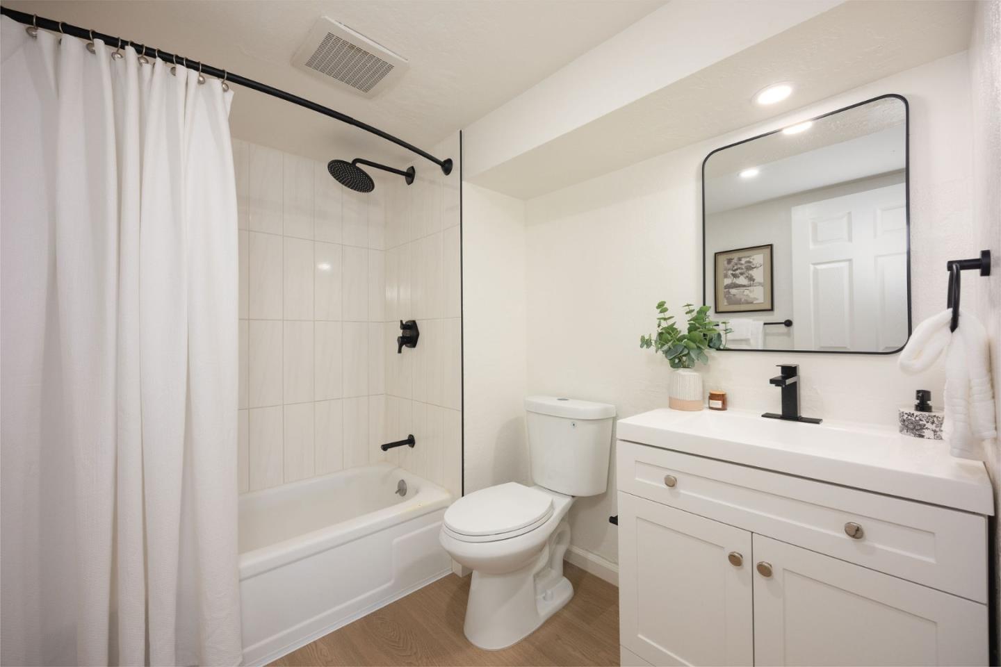 Detail Gallery Image 11 of 45 For 638 Alsace Lorraine Ave, Half Moon Bay,  CA 94019 - 3 Beds | 2 Baths