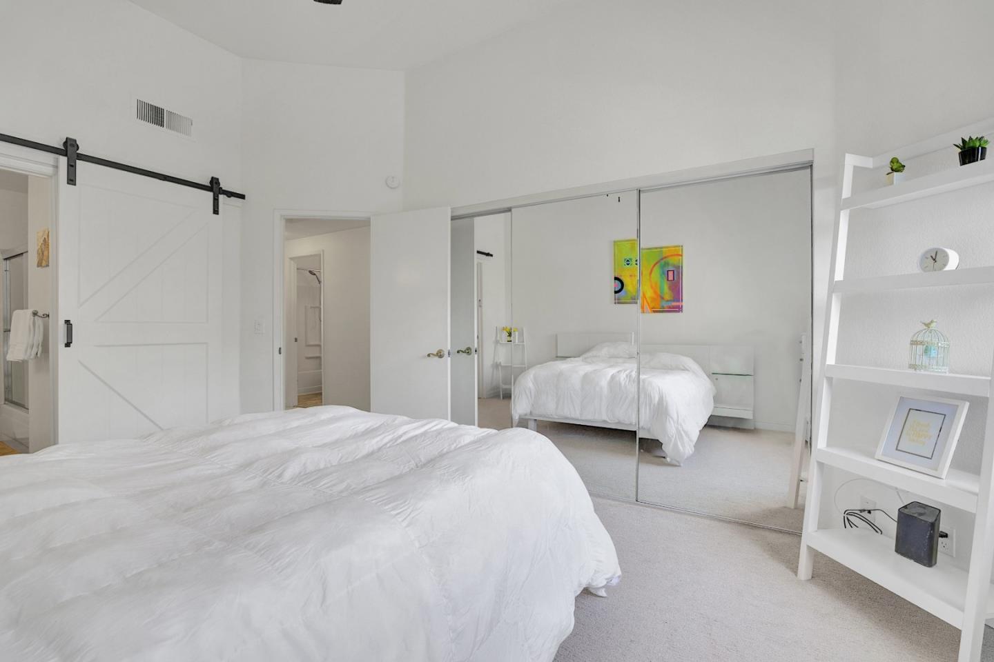 Detail Gallery Image 8 of 19 For 40 Cherry Crest Ln, San Jose,  CA 95136 - 2 Beds | 2 Baths