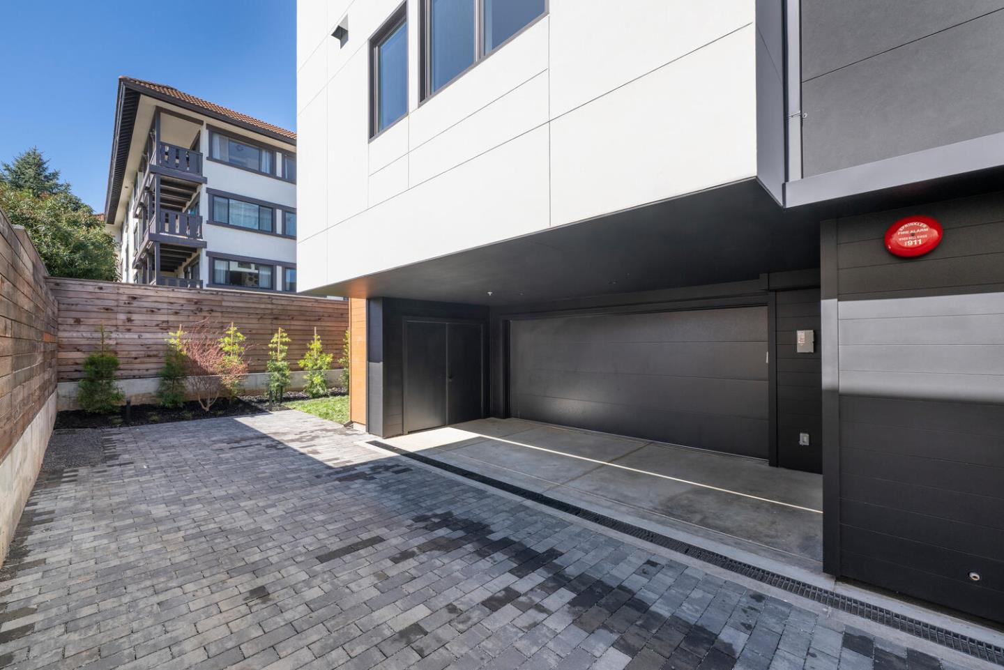 Detail Gallery Image 23 of 26 For 782 Elm St #C,  San Carlos,  CA 94070 - 4 Beds | 3/1 Baths