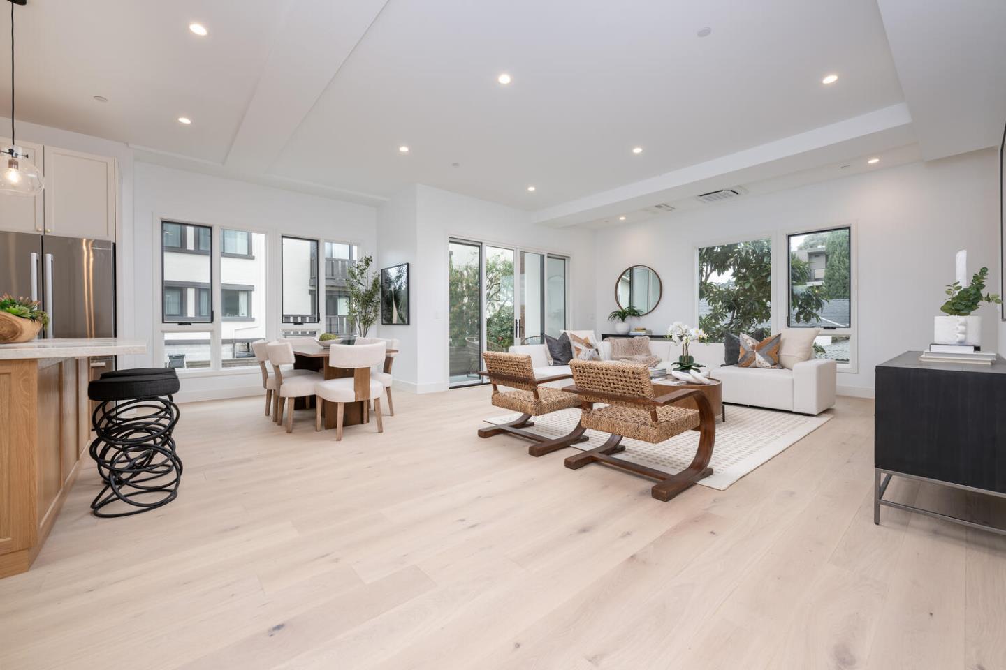 Detail Gallery Image 9 of 26 For 782 Elm St #C,  San Carlos,  CA 94070 - 4 Beds | 3/1 Baths