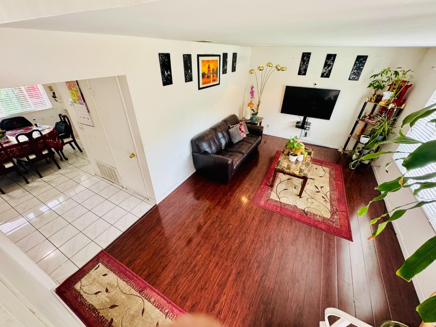 Detail Gallery Image 4 of 17 For 2625 Autumnvale Dr, San Jose,  CA 95132 - 3 Beds | 1/1 Baths