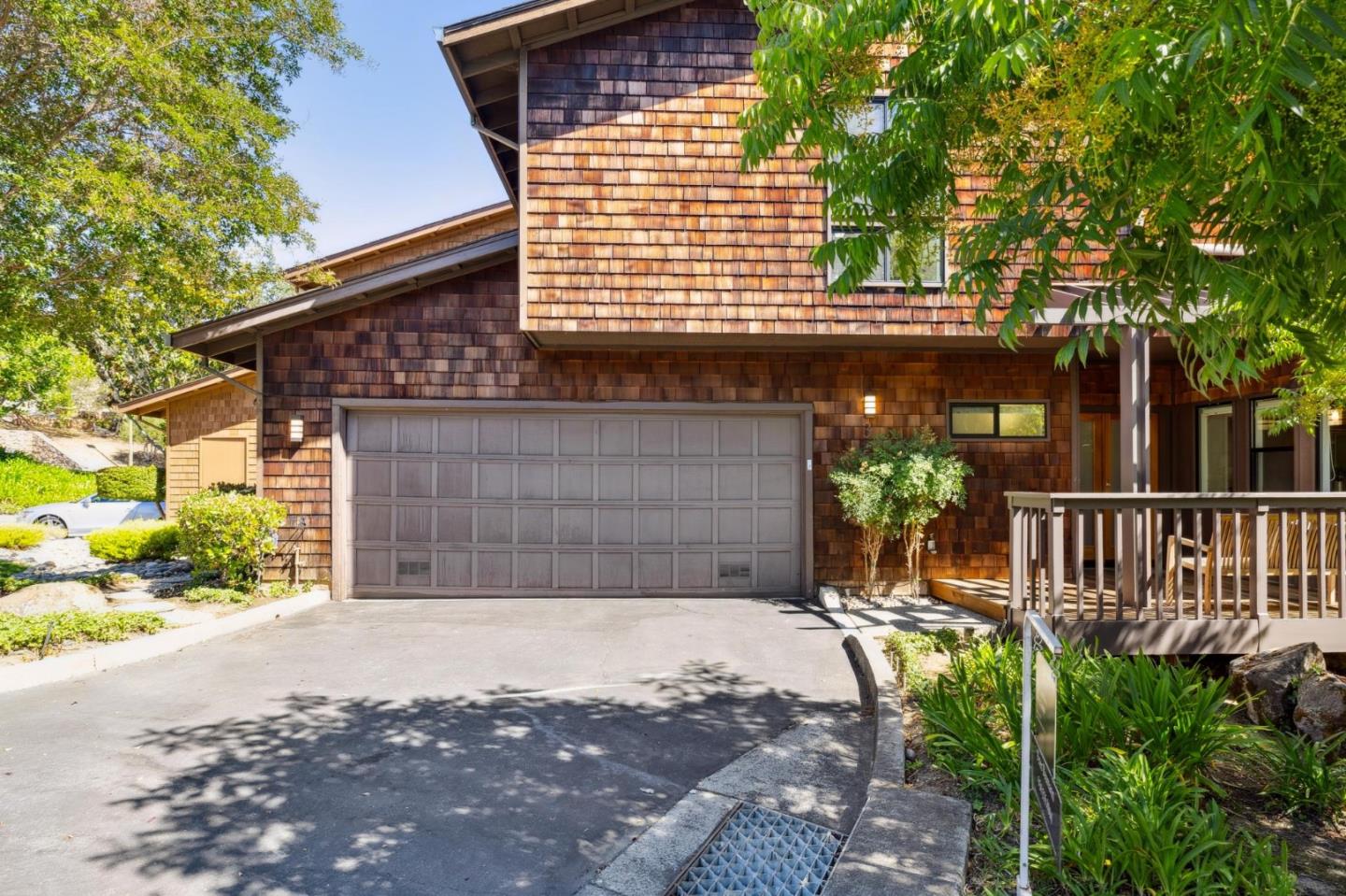Detail Gallery Image 104 of 109 For 3 Carriage Ct, Menlo Park,  CA 94025 - 3 Beds | 2/1 Baths