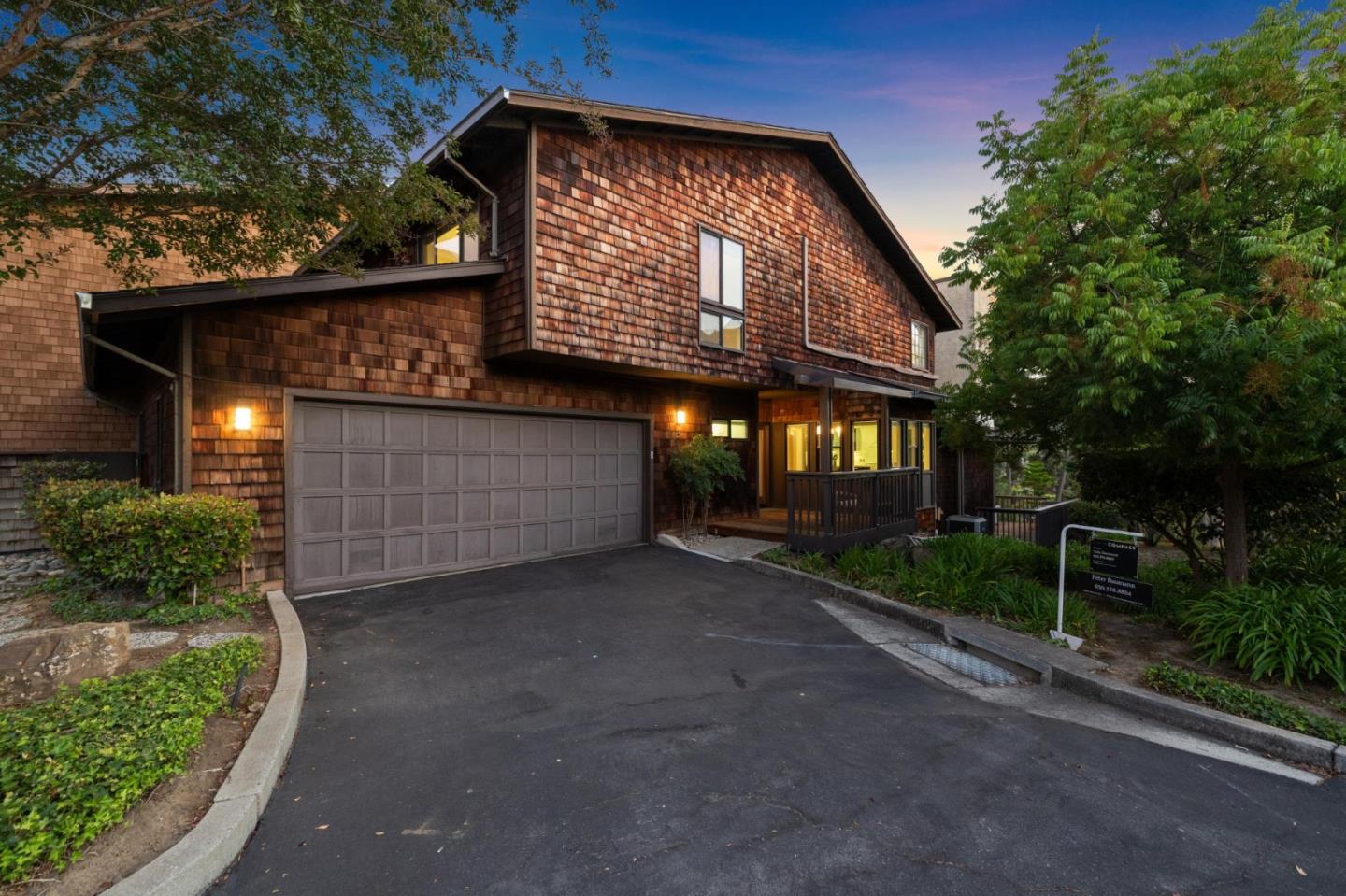 Detail Gallery Image 105 of 109 For 3 Carriage Ct, Menlo Park,  CA 94025 - 3 Beds | 2/1 Baths