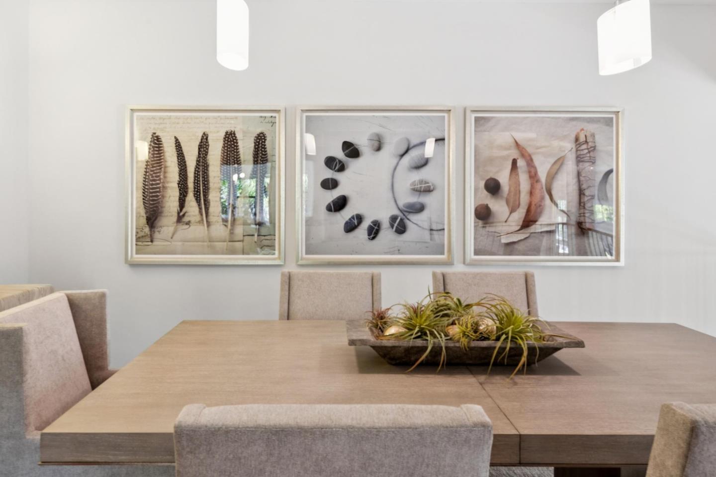 Detail Gallery Image 17 of 109 For 3 Carriage Ct, Menlo Park,  CA 94025 - 3 Beds | 2/1 Baths
