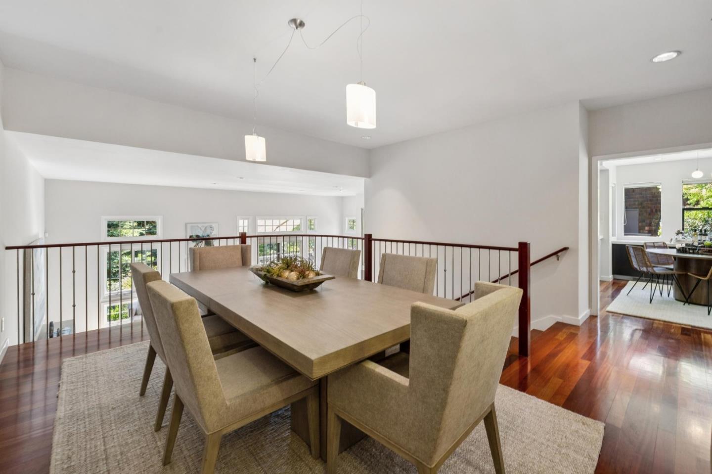 Detail Gallery Image 19 of 109 For 3 Carriage Ct, Menlo Park,  CA 94025 - 3 Beds | 2/1 Baths