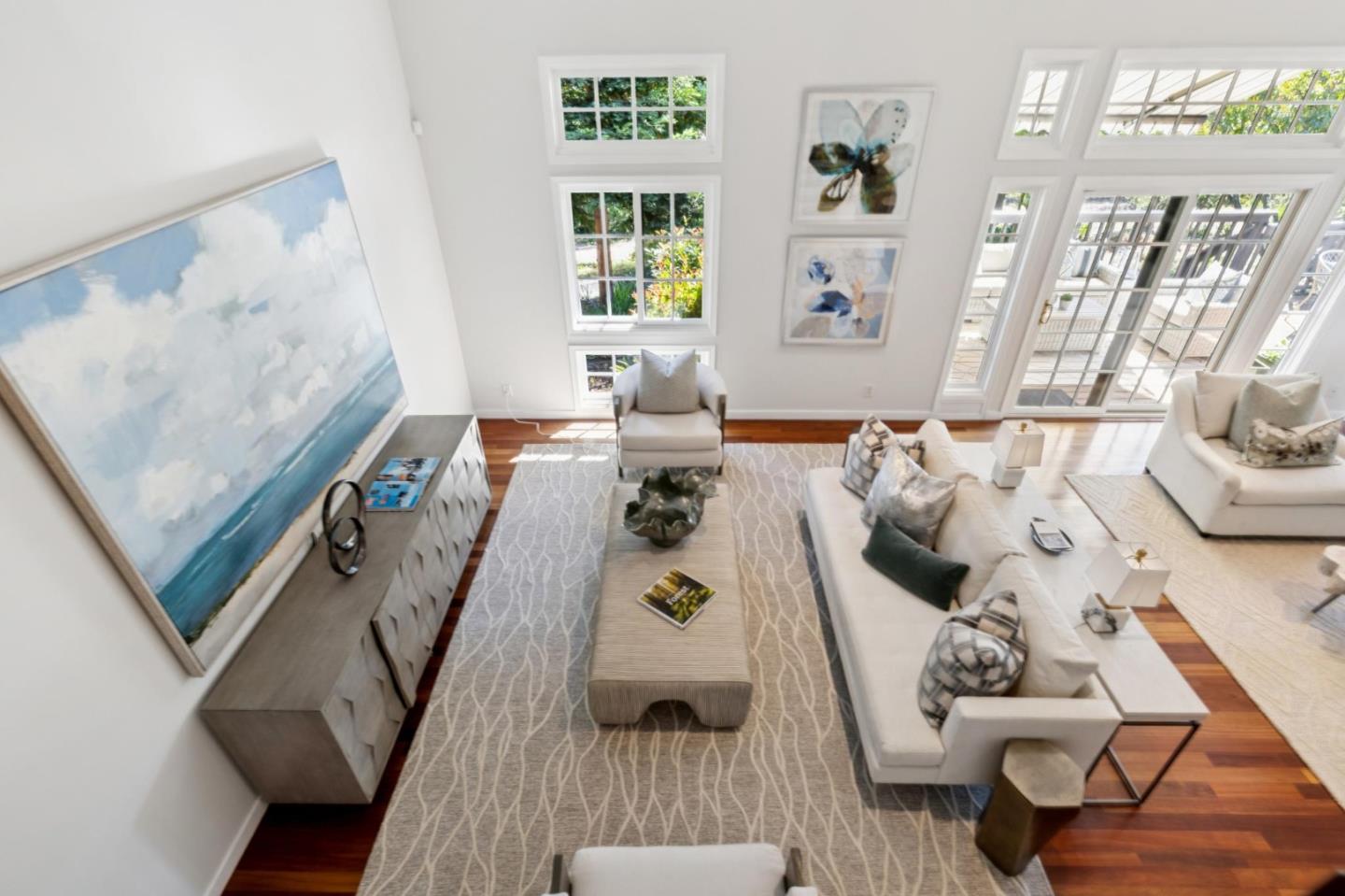 Detail Gallery Image 23 of 109 For 3 Carriage Ct, Menlo Park,  CA 94025 - 3 Beds | 2/1 Baths