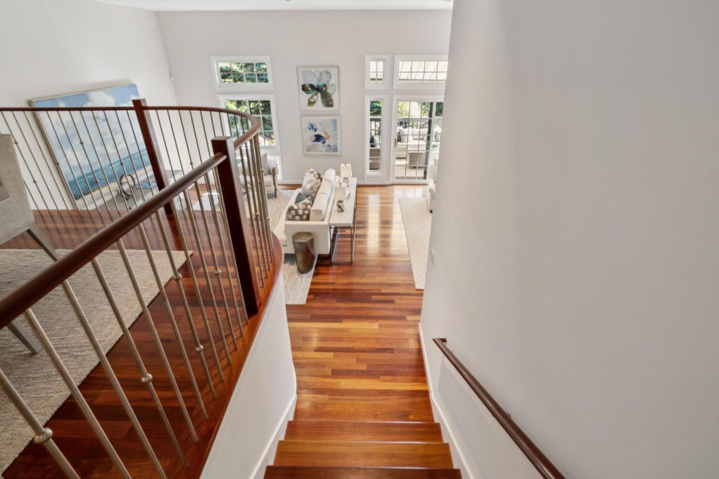 Detail Gallery Image 25 of 109 For 3 Carriage Ct, Menlo Park,  CA 94025 - 3 Beds | 2/1 Baths