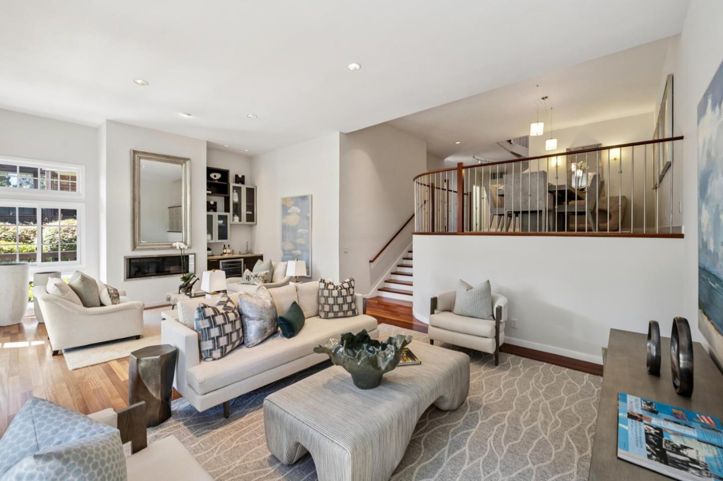 Detail Gallery Image 28 of 109 For 3 Carriage Ct, Menlo Park,  CA 94025 - 3 Beds | 2/1 Baths