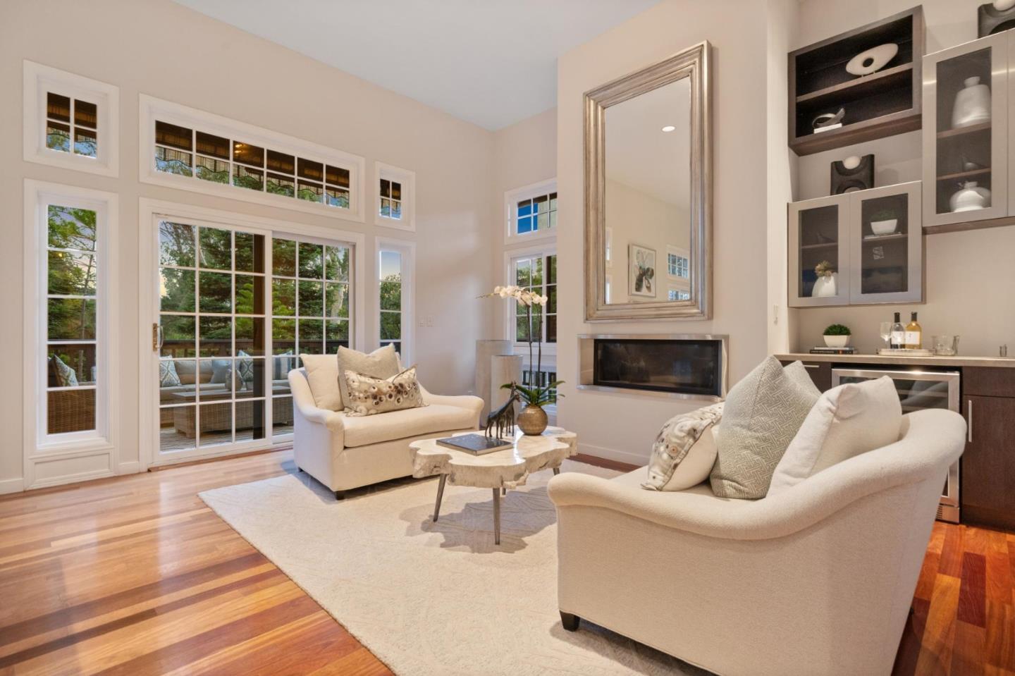 Detail Gallery Image 30 of 109 For 3 Carriage Ct, Menlo Park,  CA 94025 - 3 Beds | 2/1 Baths