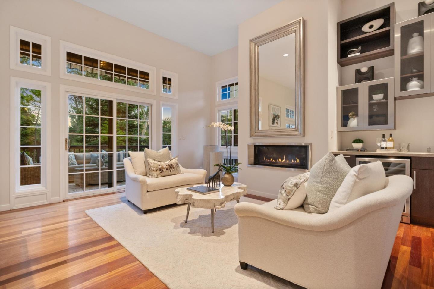 Detail Gallery Image 33 of 109 For 3 Carriage Ct, Menlo Park,  CA 94025 - 3 Beds | 2/1 Baths