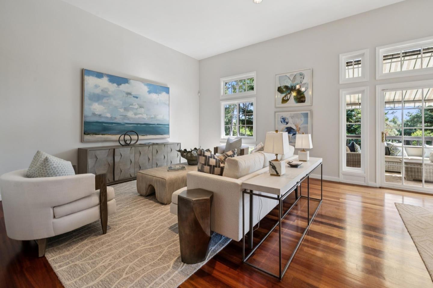 Detail Gallery Image 35 of 109 For 3 Carriage Ct, Menlo Park,  CA 94025 - 3 Beds | 2/1 Baths