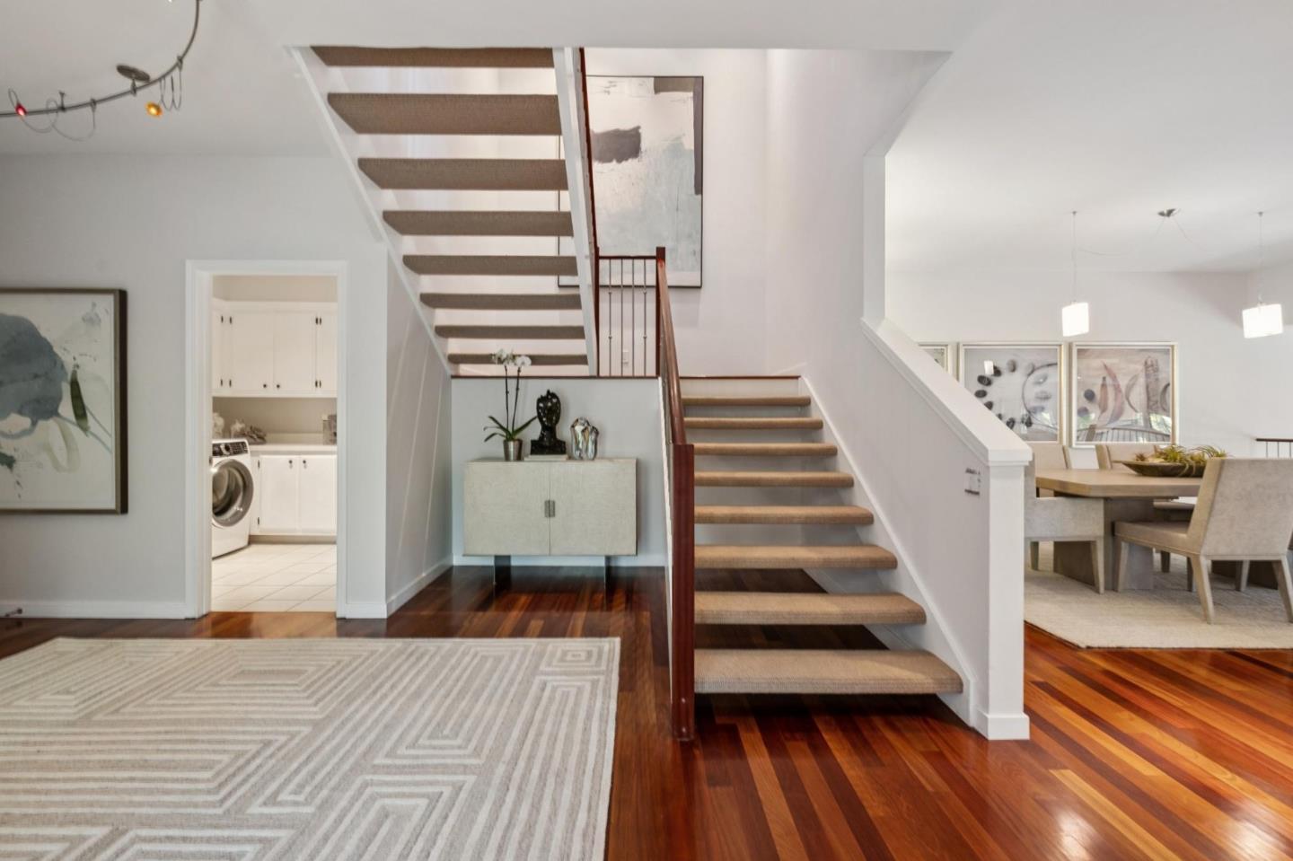 Detail Gallery Image 5 of 109 For 3 Carriage Ct, Menlo Park,  CA 94025 - 3 Beds | 2/1 Baths
