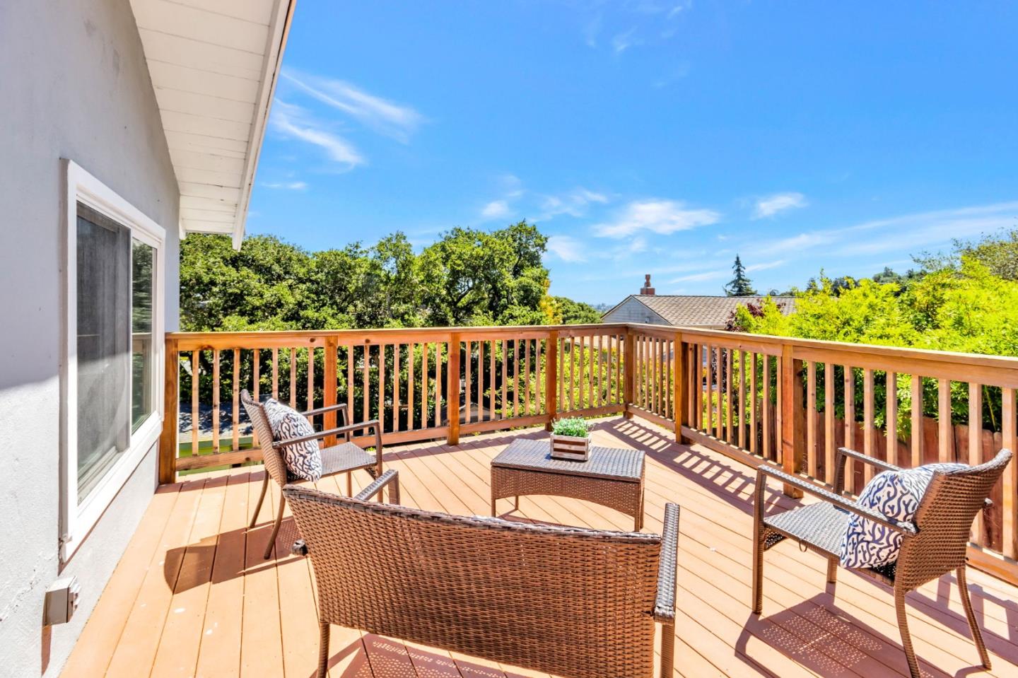 Detail Gallery Image 22 of 24 For 300 Alameda De Las Pulgas, Belmont,  CA 94002 - 3 Beds | 2 Baths