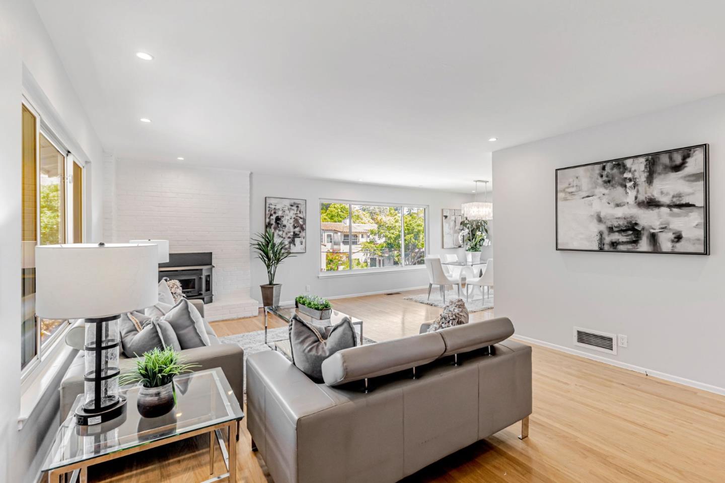 Detail Gallery Image 4 of 24 For 300 Alameda De Las Pulgas, Belmont,  CA 94002 - 3 Beds | 2 Baths