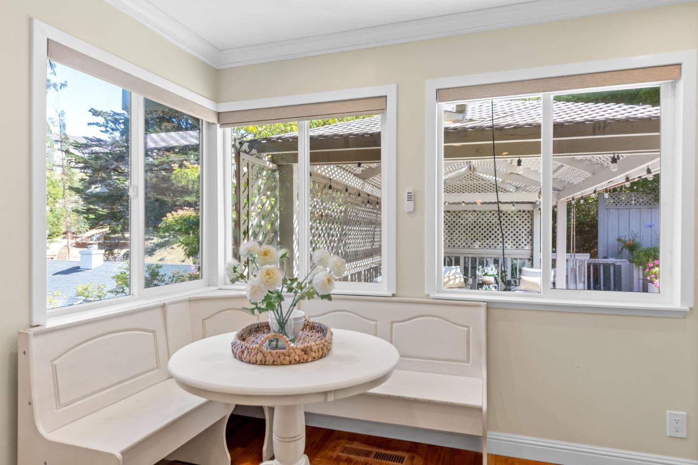 Detail Gallery Image 23 of 98 For 1485 Ascension Dr, San Mateo,  CA 94402 - 4 Beds | 2/1 Baths