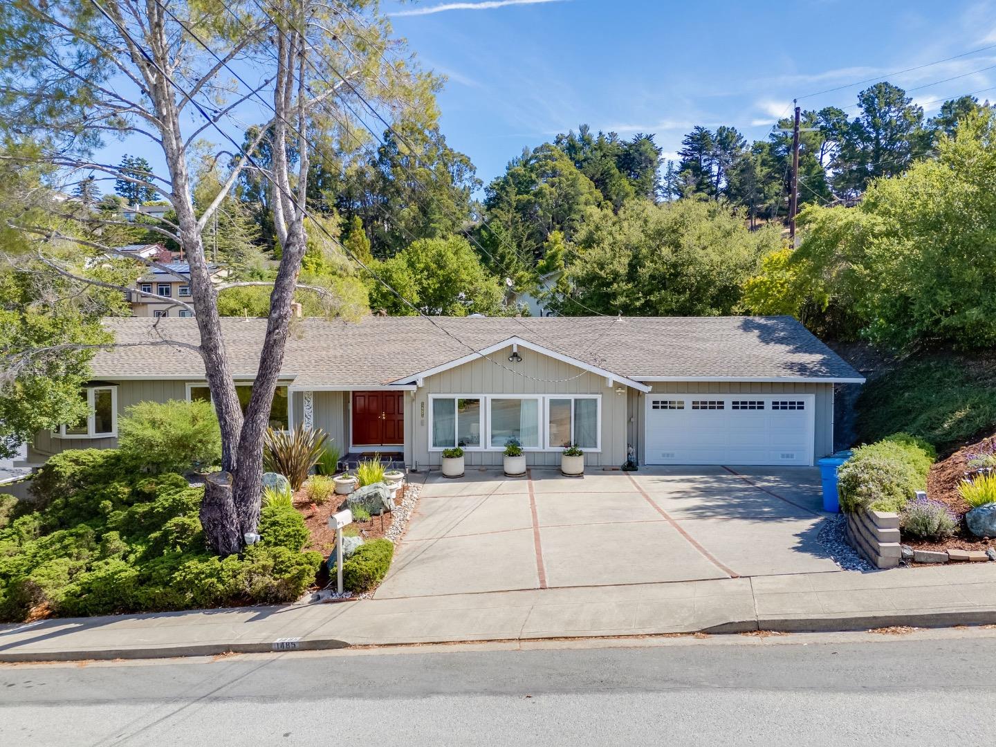 Detail Gallery Image 5 of 98 For 1485 Ascension Dr, San Mateo,  CA 94402 - 4 Beds | 2/1 Baths