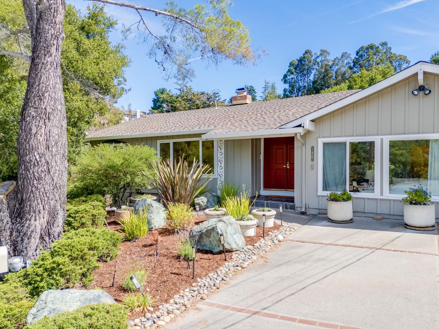 Detail Gallery Image 8 of 98 For 1485 Ascension Dr, San Mateo,  CA 94402 - 4 Beds | 2/1 Baths