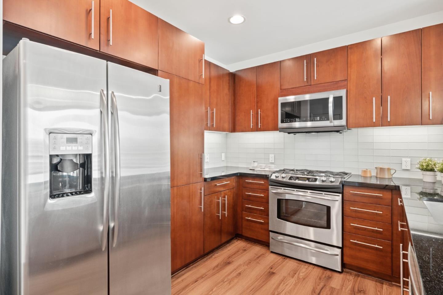 Detail Gallery Image 8 of 41 For 325 Berry St #715,  San Francisco,  CA 94158 - 1 Beds | 1 Baths