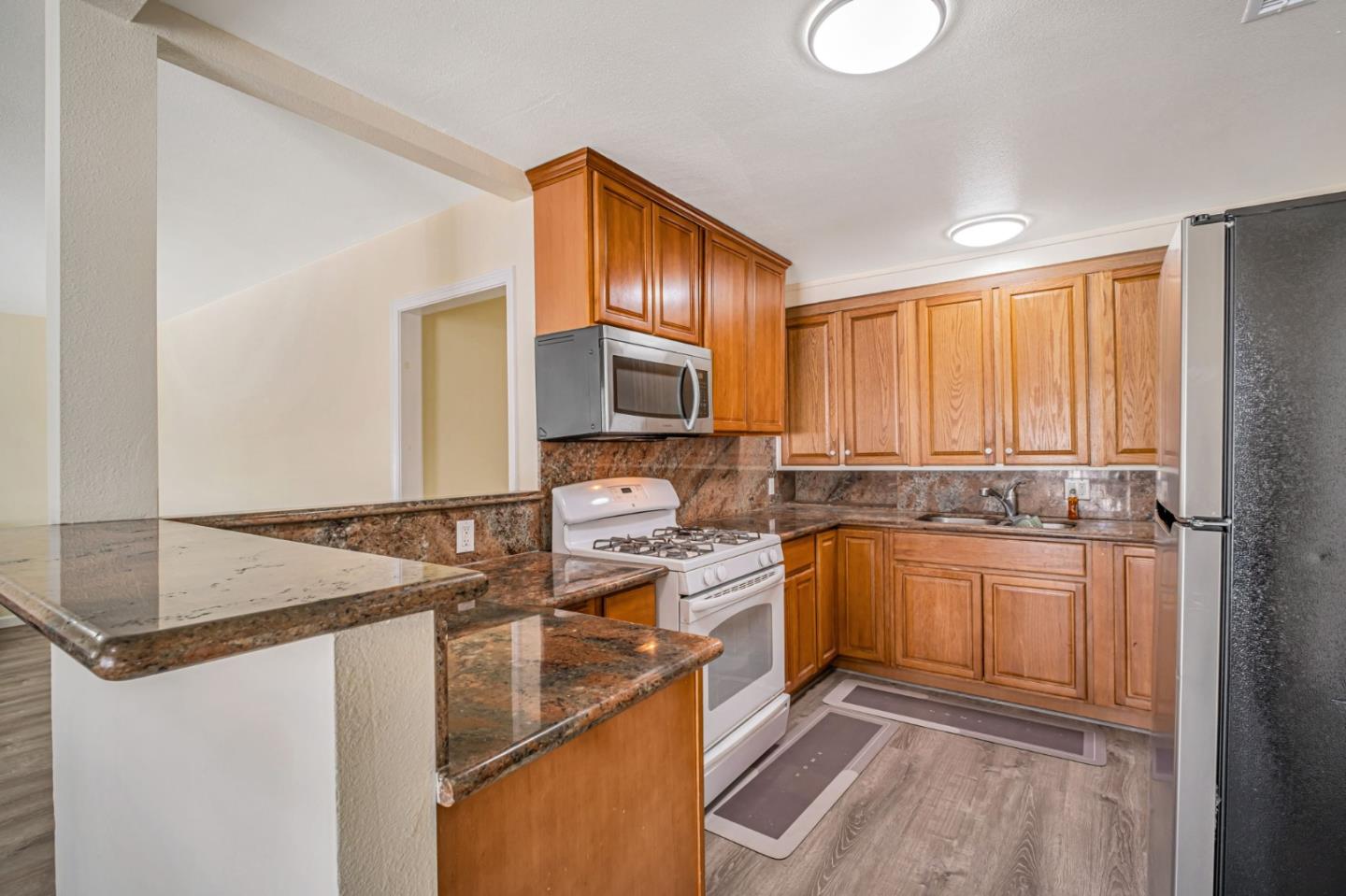 Detail Gallery Image 10 of 37 For 14997 Edgemoor St, San Leandro,  CA 94579 - 4 Beds | 2 Baths