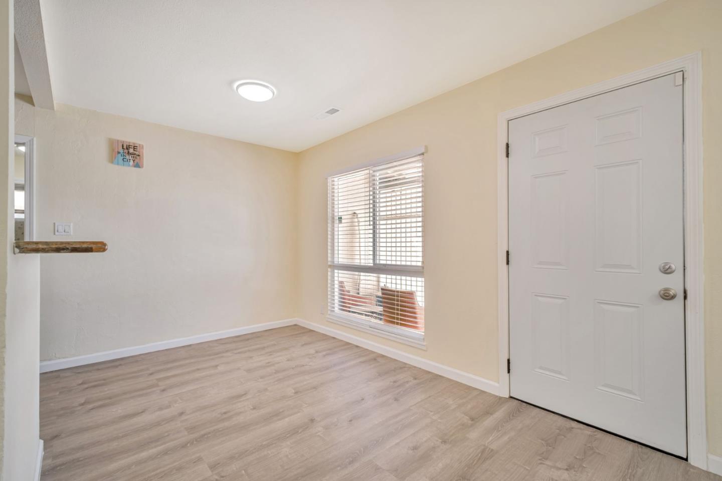 Detail Gallery Image 14 of 37 For 14997 Edgemoor St, San Leandro,  CA 94579 - 4 Beds | 2 Baths