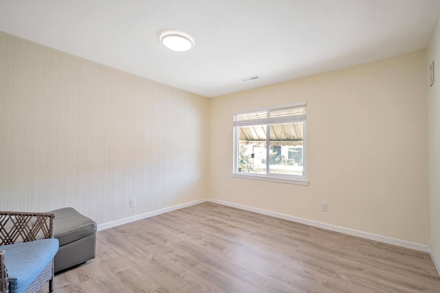 Detail Gallery Image 15 of 37 For 14997 Edgemoor St, San Leandro,  CA 94579 - 4 Beds | 2 Baths