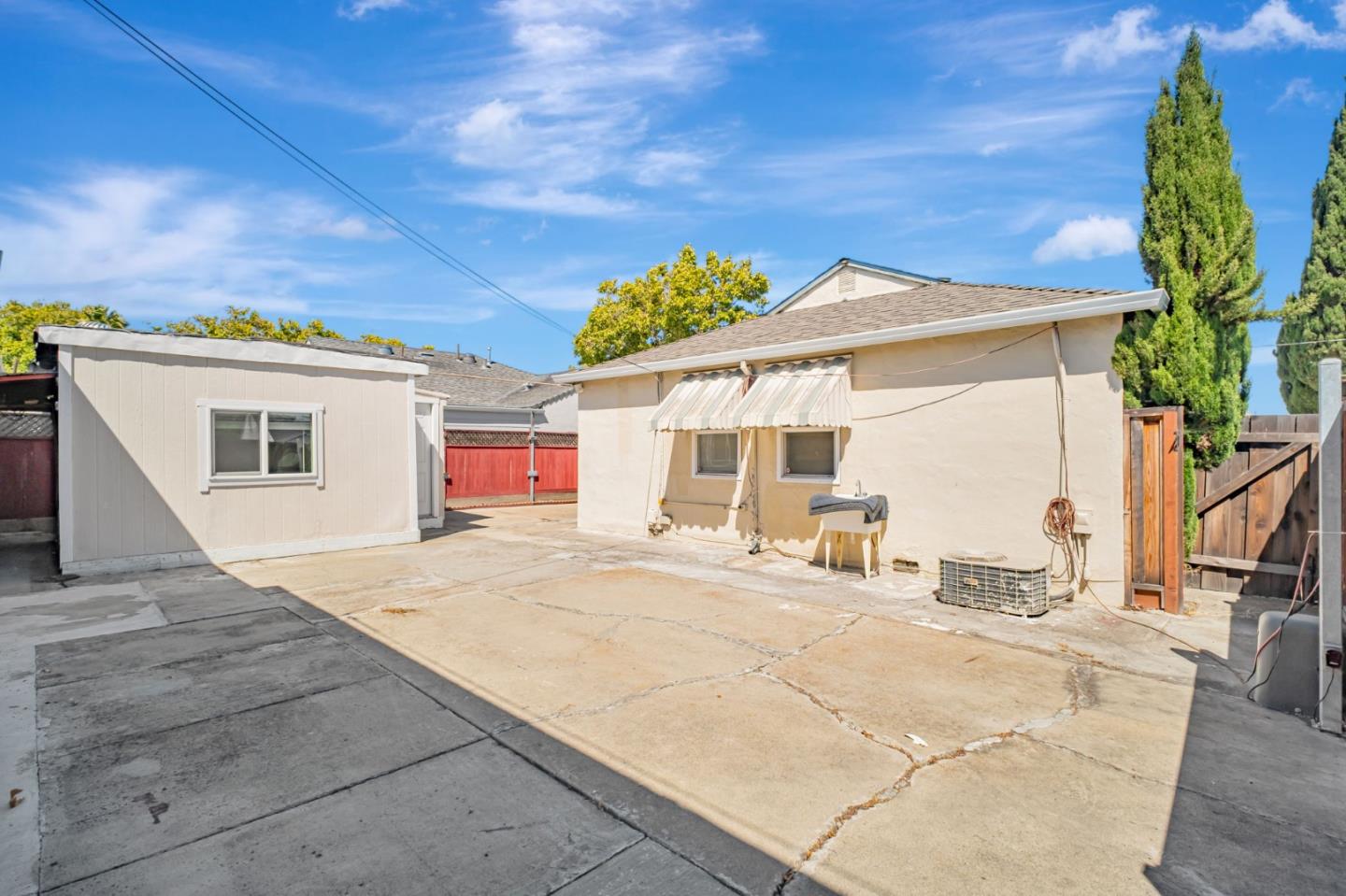 Detail Gallery Image 33 of 37 For 14997 Edgemoor St, San Leandro,  CA 94579 - 4 Beds | 2 Baths